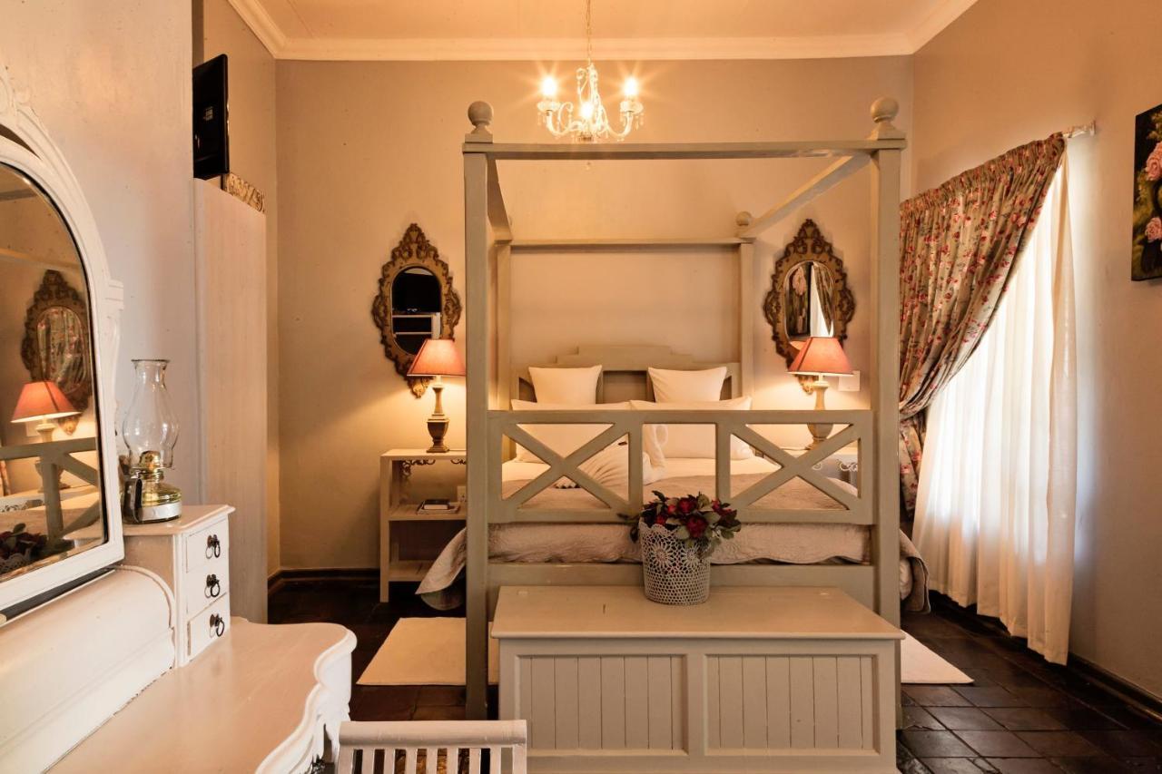 De Loft Guesthouse Piet Retief ภายนอก รูปภาพ